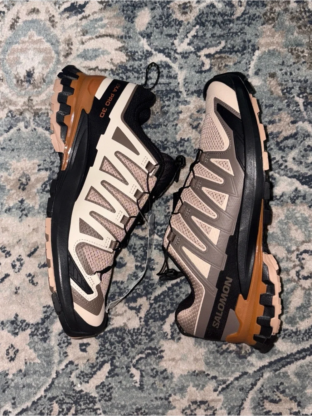 Salomon Men's Trail Running Shoes - Beige & Black Size 9.5